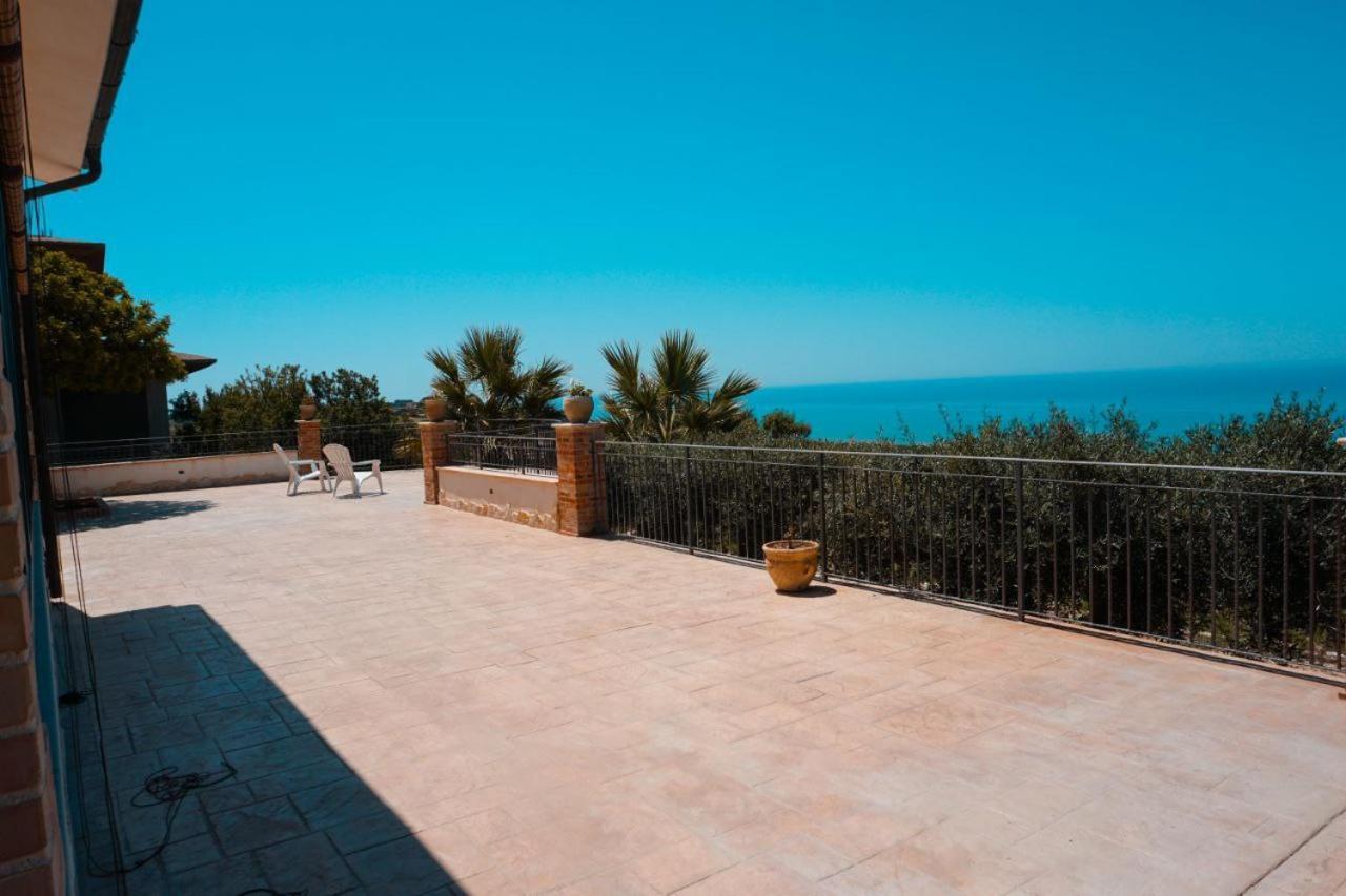 Il Casale Di Bovo Marina Villa Montallegro Ngoại thất bức ảnh